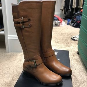 Naturalizer Jessie riding boot, size US 5